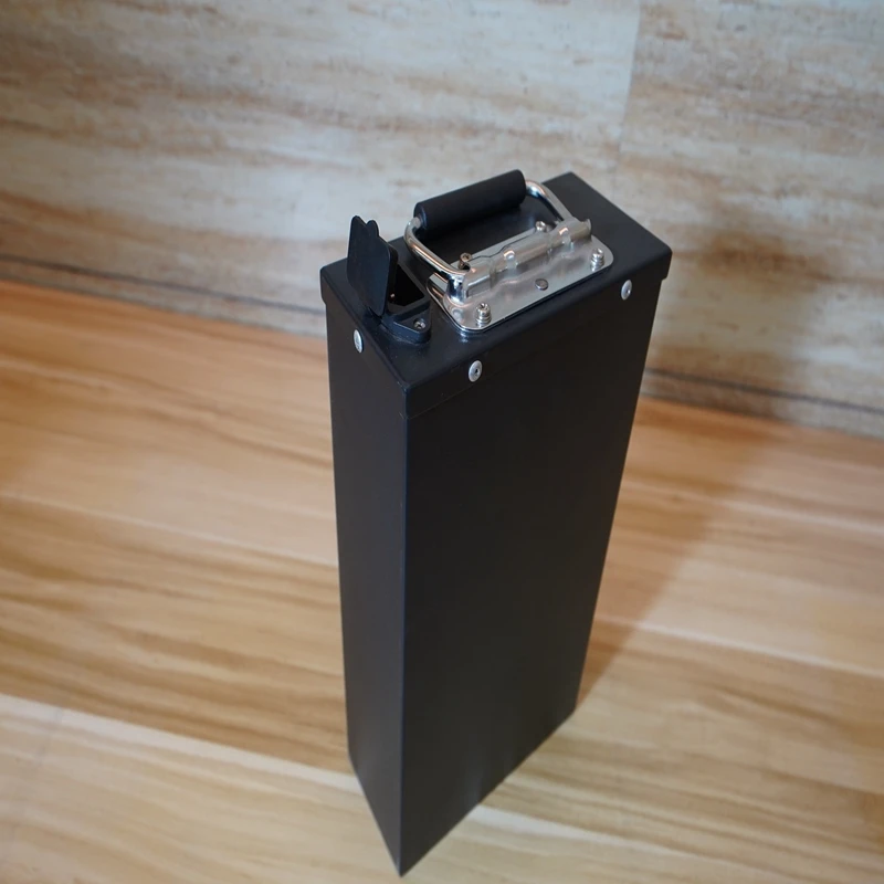 High-capacity marine lithium-ion battery cells with waterproof metal case - safe & durable for electric boats by Weili