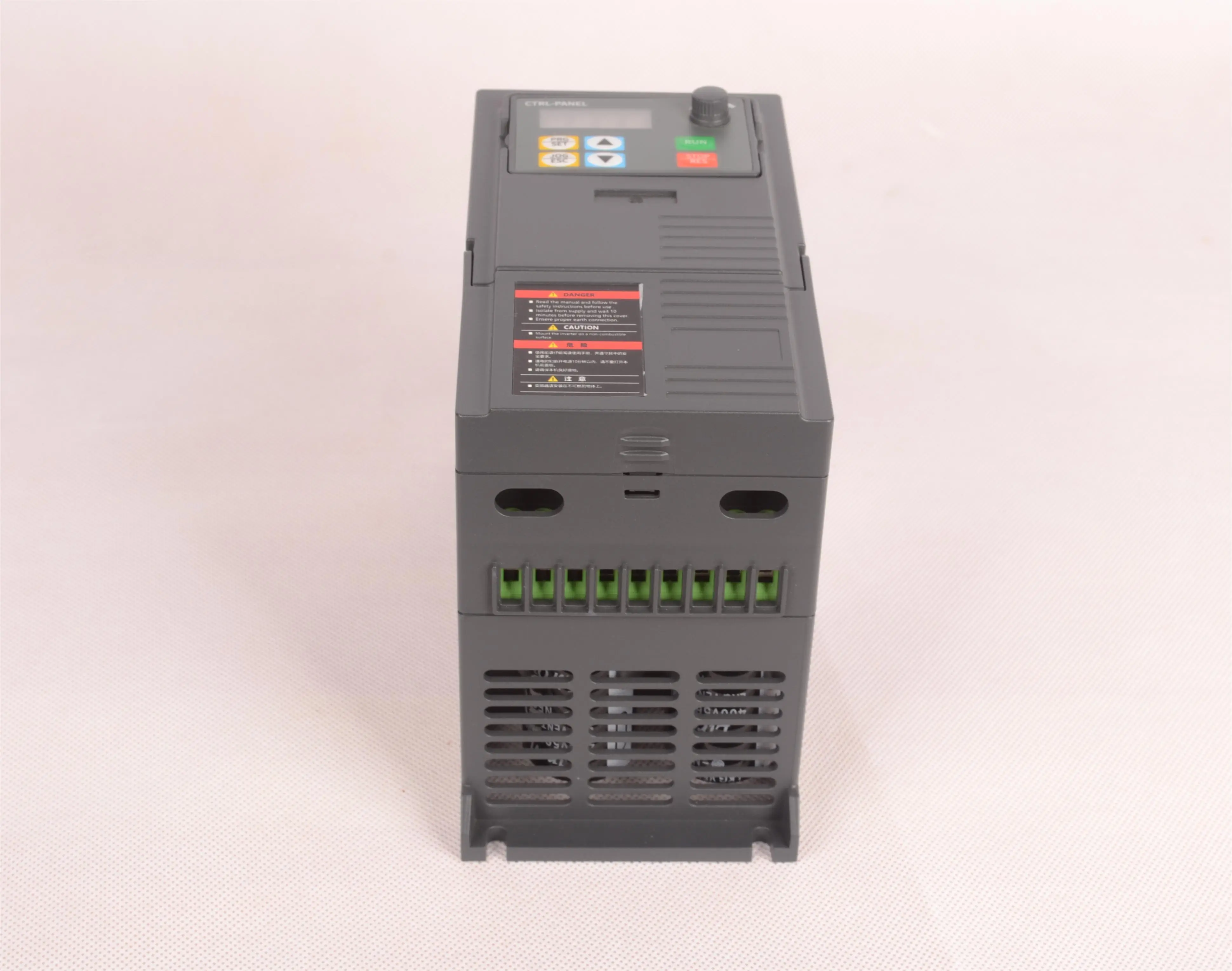HARS Smart Big Sales 5.5KW VFD Inverter 1kw 2kw 3kw 4kw 5kw 35kw 45kw Solar Pump System for Agriculture Irrigation