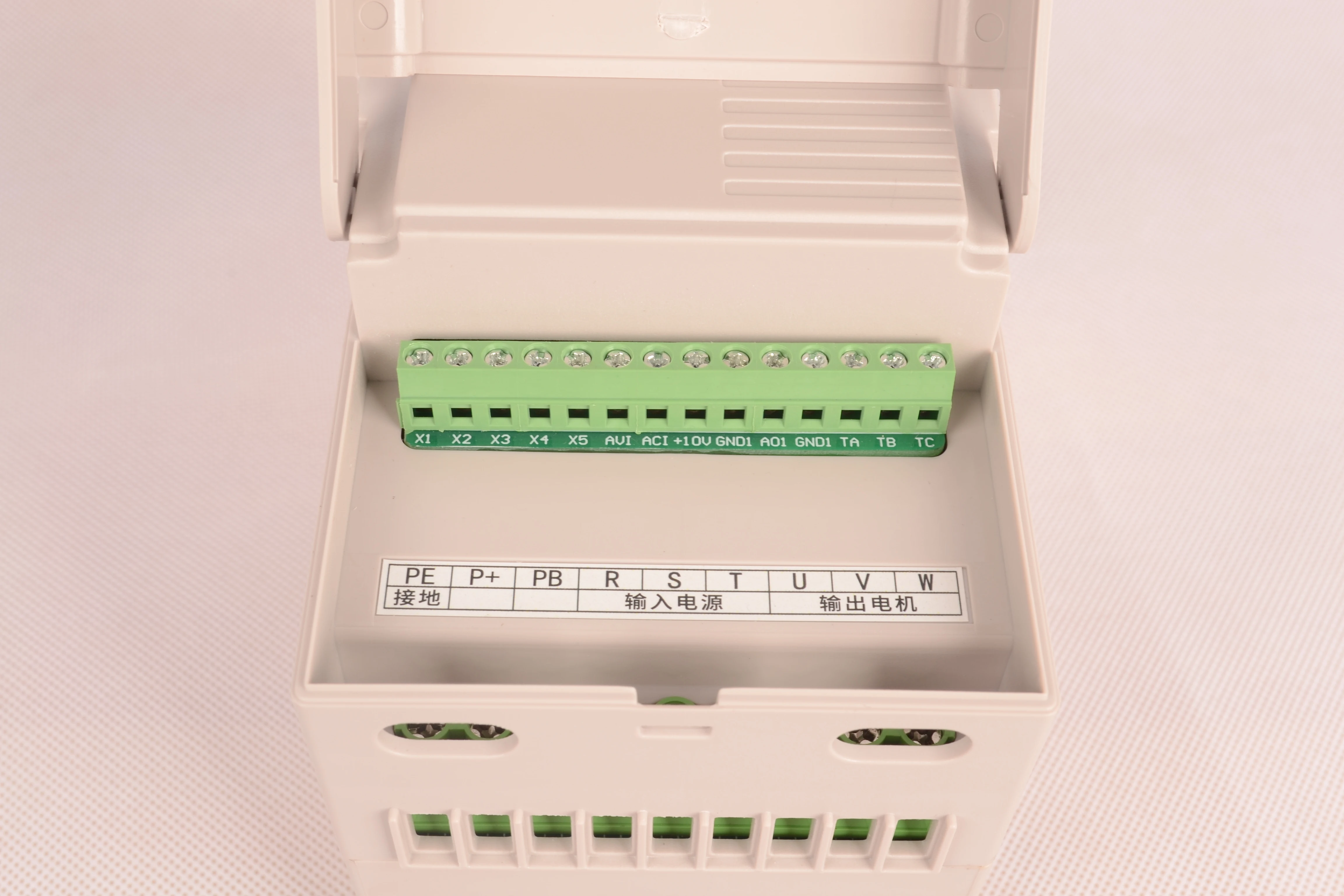 HARS Smart Big Sales 5.5KW VFD Inverter 1kw 2kw 3kw 4kw 5kw 35kw 45kw Solar Pump System for Agriculture Irrigation