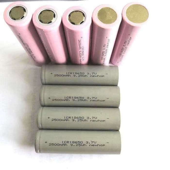 18650 Battery 3.2V 3.7V 2500mAh Rechargeable Cylindrical Storage Cell Pack for Solar Energy, Electric Vehicles, and Consumer Electronics Mottcell