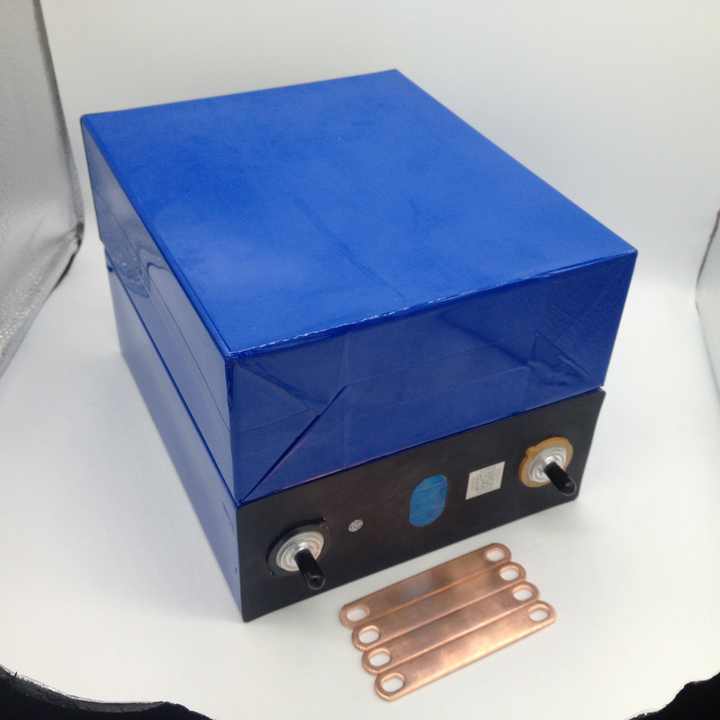 3.2V304AH Prismatic LiFePO4 Battery Cell with Welded Bolts 6000 Cycles Long Life for Power Tools Electric Bicycles