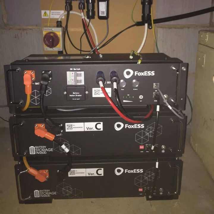Solar Battery 2.56KWh HV High Voltage Lithium Battery for Energy Storage Systems with LiFePO4 Cathode and 6000 Cycles Cycle Life FOXESS