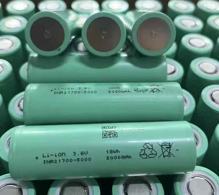 Rechargeable Lithium Li Ion 21700 INR21700 21700-50PL 3.6V 5000mAh 25C 36C 125A 180A Battery Cell for Power Tools Electric Vehicles Solar Energy Storage KXD