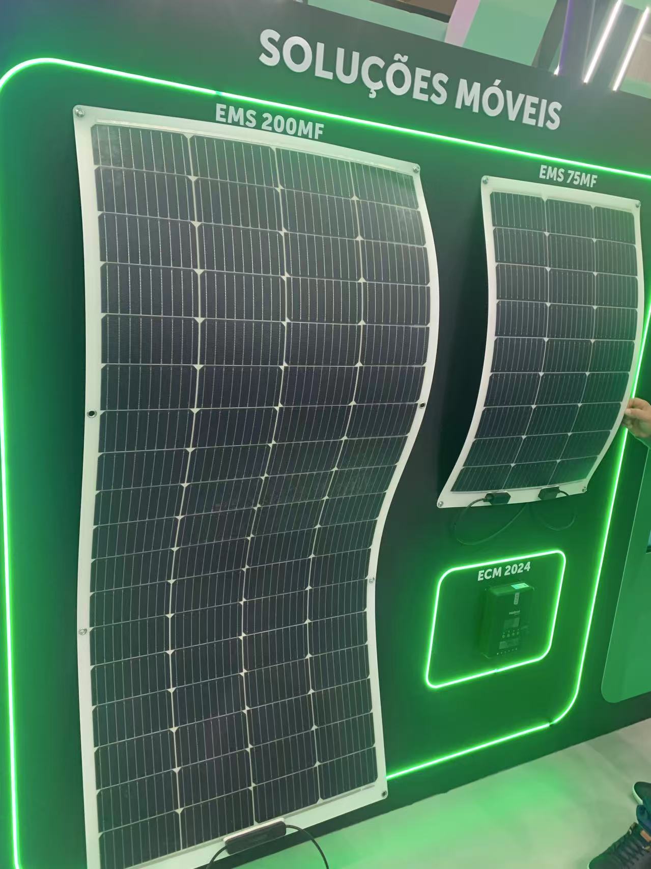 Flexible Panel 100W SunPower Solar Cells 20% Efficiency Ultra-Lightweight for Curved Surfaces and Portable Applications Alily Energy
