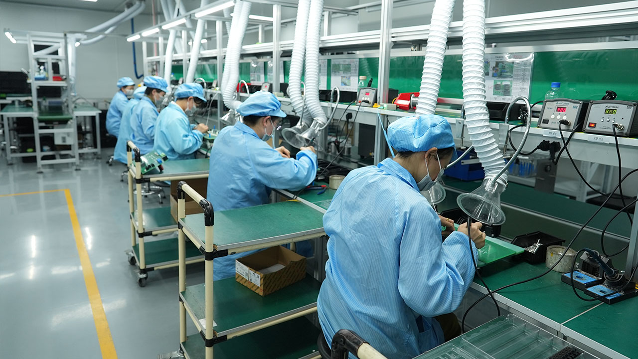 Bent Solar Roof Tiles High-Efficiency Photovoltaic Energy Generation for Residential and Industrial Use DEG SOLAR
